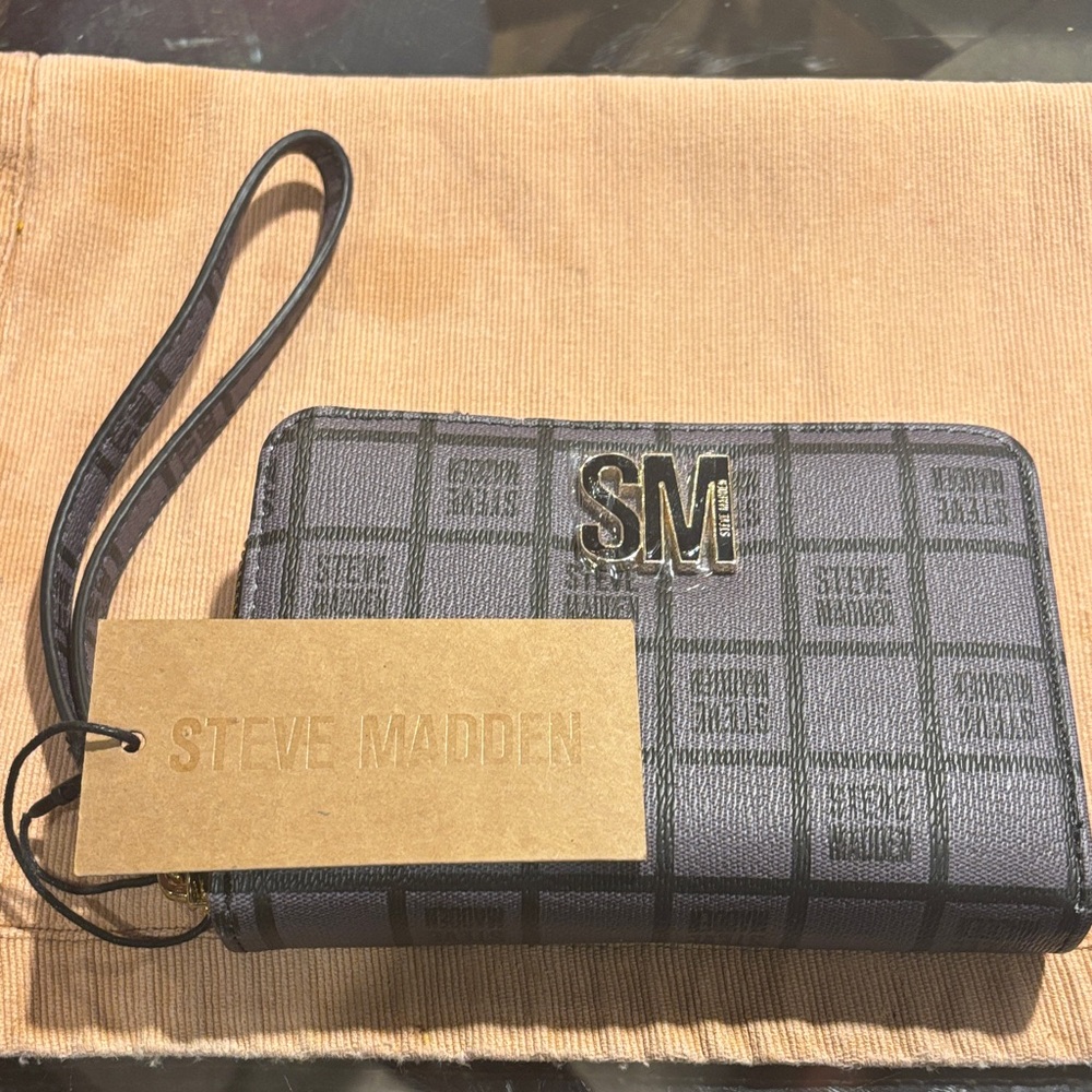 Steve Madden Black and Gray Wallet